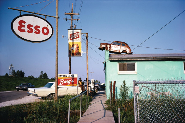 Eggleston’s early work shows a master in the making with his ‘poetic snapshot’ style.