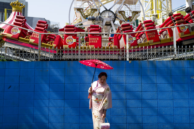 Tokyo Waiting by Jesse Marlow