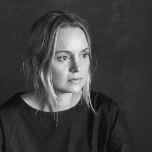 Featured Photographer: Carine Thevenau