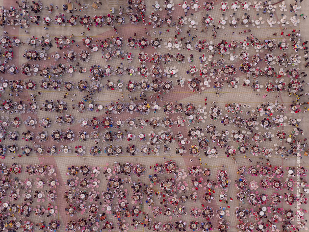Feeding China. &copy; George Steinmetz, for National Geographic. CONTEMPORARY ISSUES - SECOND PRIZE, STORIES.
Rapidly rising incomes in China have led to a changing diet and increasing demand for meat, dairy and processed foods. China needs to make use of some 12 percent of the world&rsquo;s arable land to feed nearly 19% of the global population. New technologies and agricultural reform offer a partial solution, but problems remain as farmers and the young flock to work in cities, leaving an aging rural population, and as land becomes contaminated by industry.
13 June 2016. Thousands of people converge on Xuyi County, in the eastern province of Jiangsu, for an annual crayfish festival.